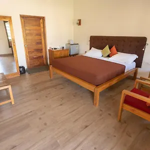 Thekkady Kalarickal Heritage Bungalow Vandanmedu